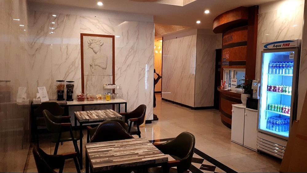 Geoje A-Plus Hotel Bagian luar foto