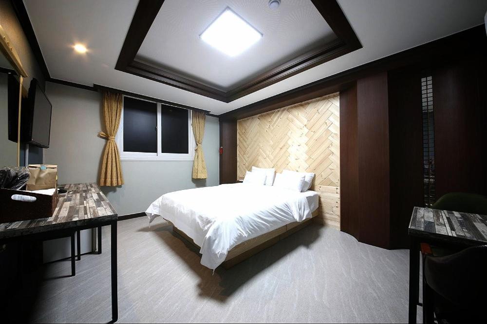Geoje A-Plus Hotel Bagian luar foto